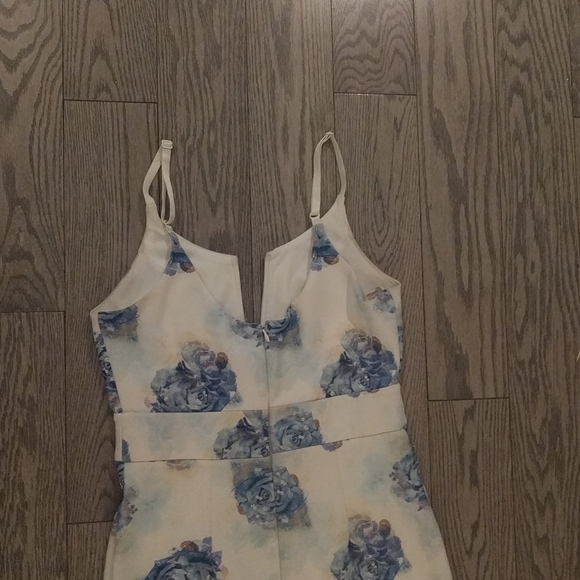 Beautiful dress by Chelsea 🌸🍀💖 - Picture 6 of 12